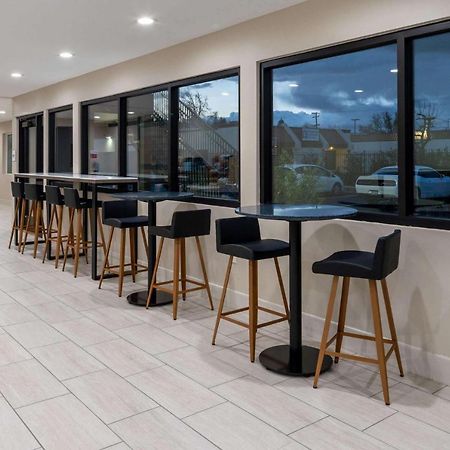 Ramada By Wyndham Modesto Yosemite Area Ξενοδοχείο Εξωτερικό φωτογραφία