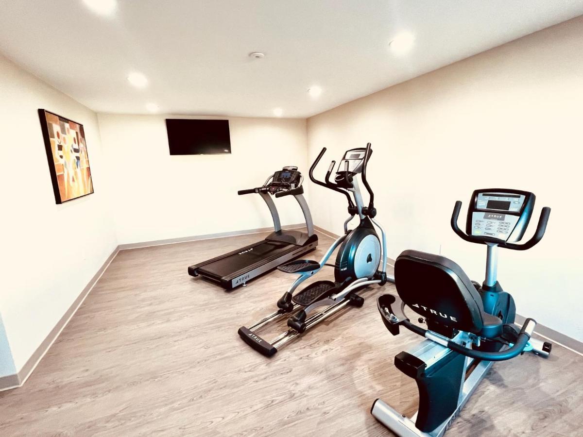 Ramada By Wyndham Modesto Yosemite Area Ξενοδοχείο Εξωτερικό φωτογραφία