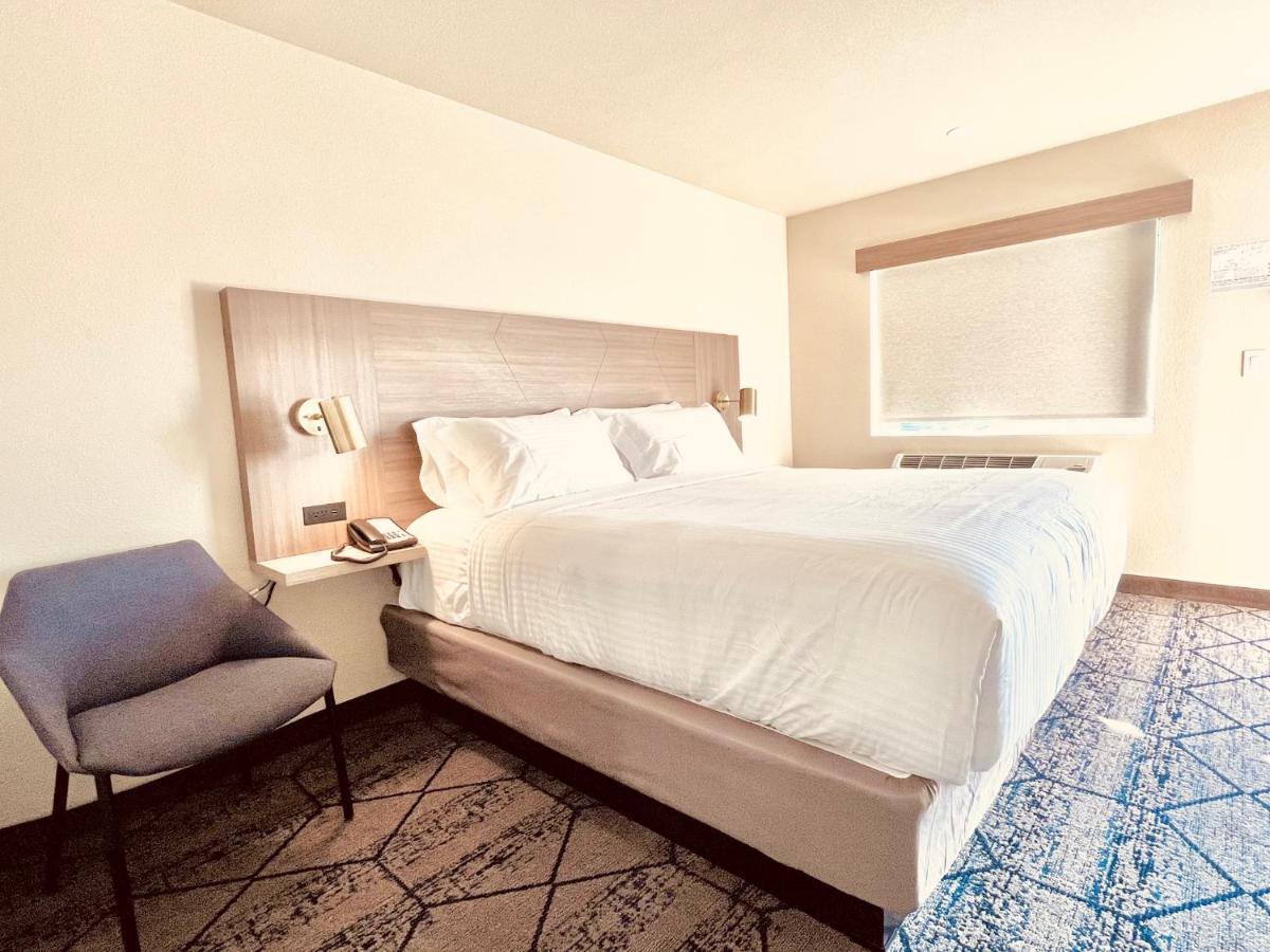 Ramada By Wyndham Modesto Yosemite Area Ξενοδοχείο Εξωτερικό φωτογραφία