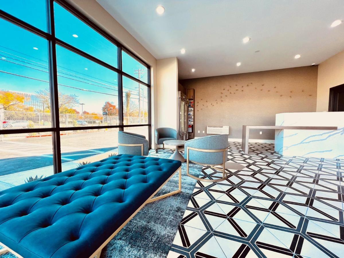 Ramada By Wyndham Modesto Yosemite Area Ξενοδοχείο Εξωτερικό φωτογραφία