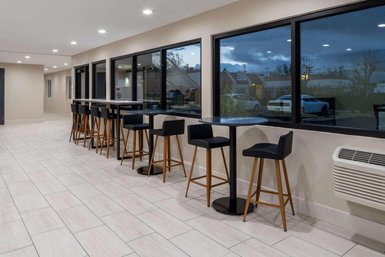 Ramada By Wyndham Modesto Yosemite Area Ξενοδοχείο Εξωτερικό φωτογραφία
