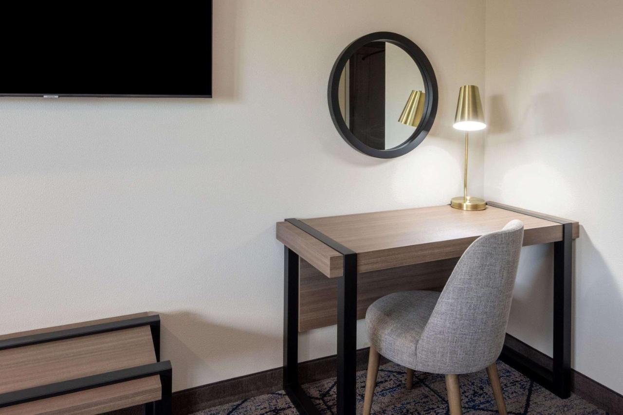 Ramada By Wyndham Modesto Yosemite Area Ξενοδοχείο Εξωτερικό φωτογραφία