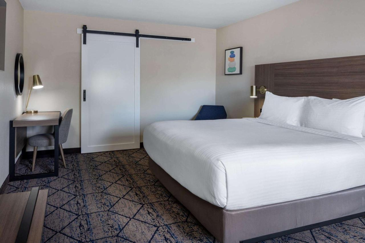 Ramada By Wyndham Modesto Yosemite Area Ξενοδοχείο Εξωτερικό φωτογραφία