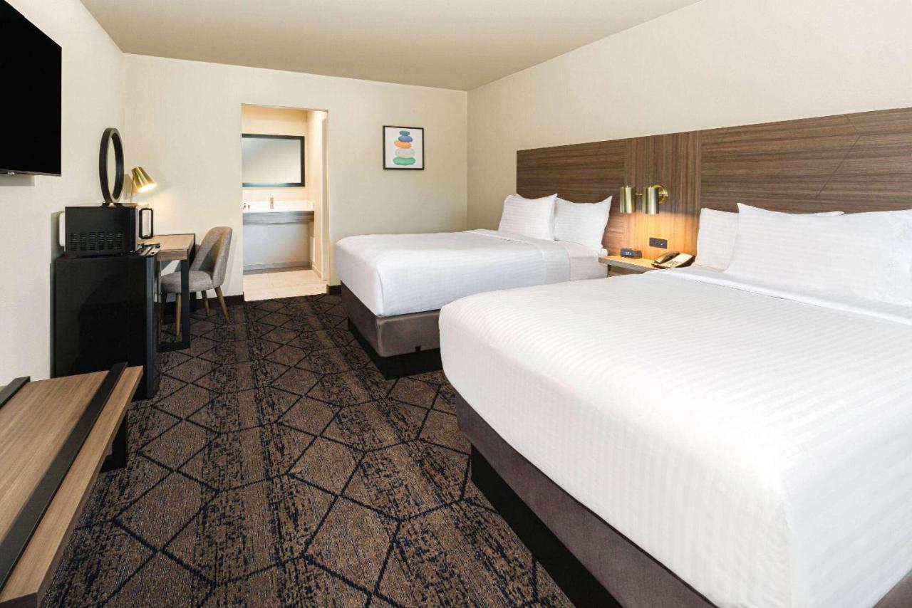 Ramada By Wyndham Modesto Yosemite Area Ξενοδοχείο Εξωτερικό φωτογραφία