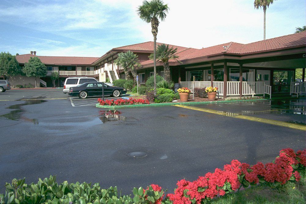 Ramada By Wyndham Modesto Yosemite Area Ξενοδοχείο Εξωτερικό φωτογραφία