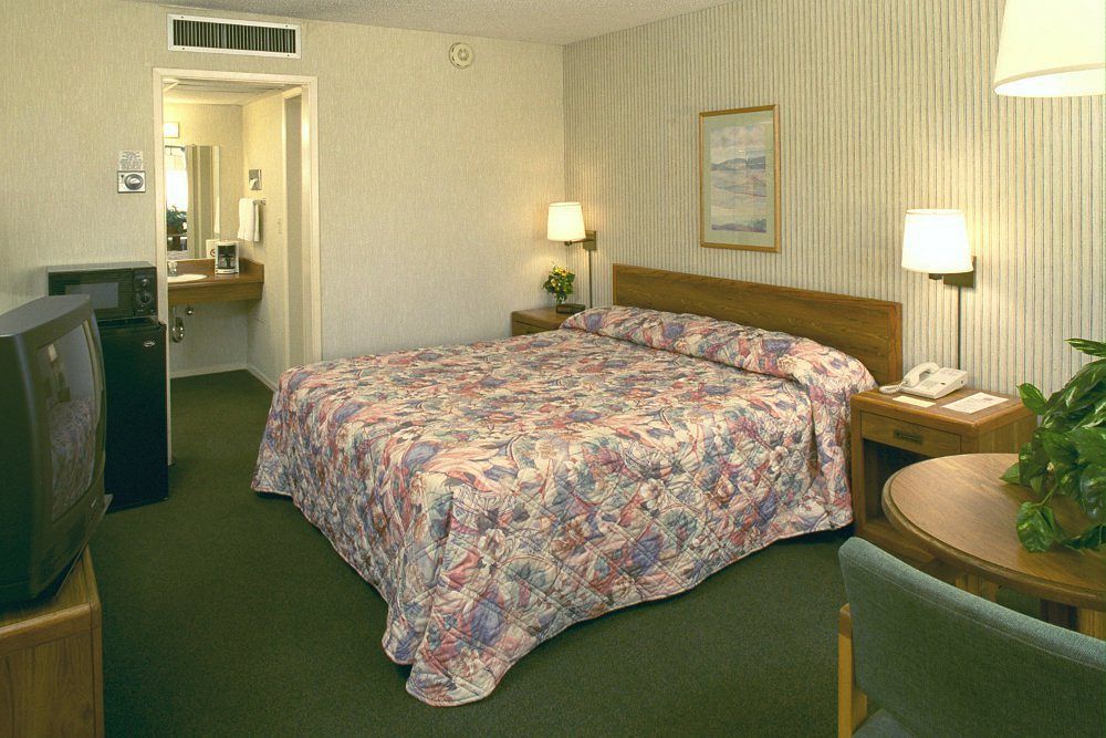 Ramada By Wyndham Modesto Yosemite Area Ξενοδοχείο Εξωτερικό φωτογραφία